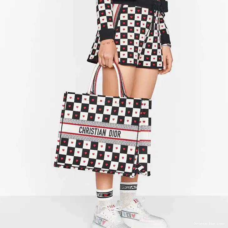 Cheap White Heart D-Chess Motif Tote Black Book Dioramour Canvas Dior 0407 Luxury